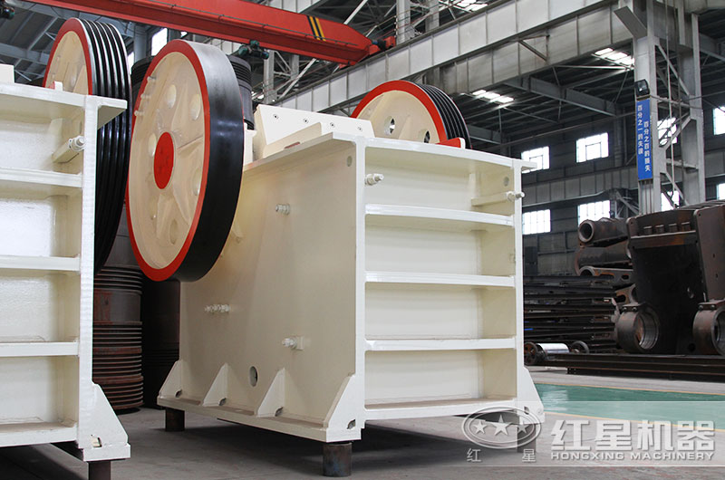 顎式破碎機(jī)