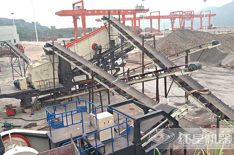移動輪胎式反擊式破碎機 移動輪胎式反擊式破碎機