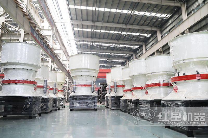 大型固定石頭破碎機(jī)車間 大型固定石頭破碎機(jī)車間