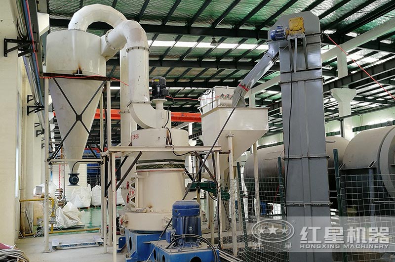 石膏磨粉加工生產現場 石膏磨粉加工生產現場