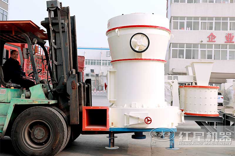 小型磨粉機發貨