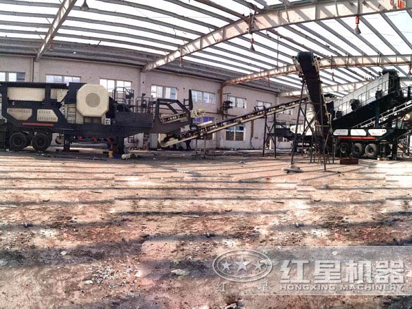 青石移動破碎站現場作業圖