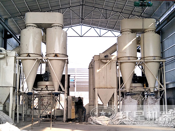 日產150噸100--140目硅石磨粉設備現場作業