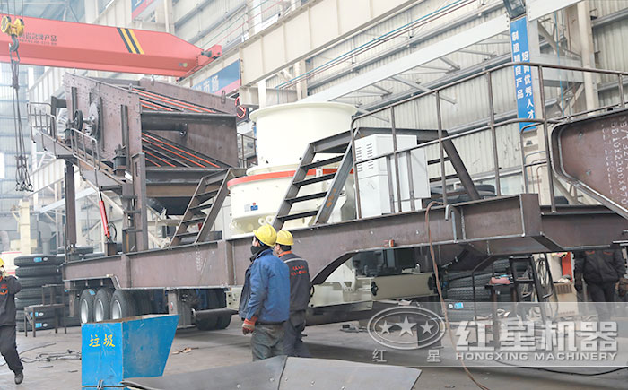 紅星流動制砂機設備車間工人安裝現場