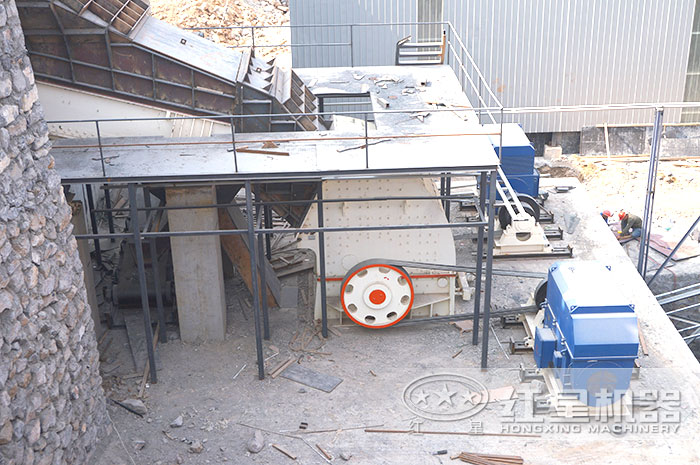 錘式破碎機作業現場