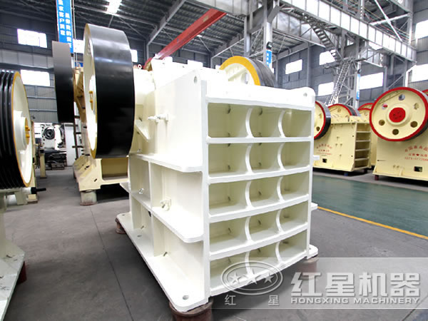 復擺顎式破碎機