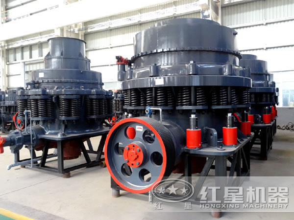 旋回破碎機